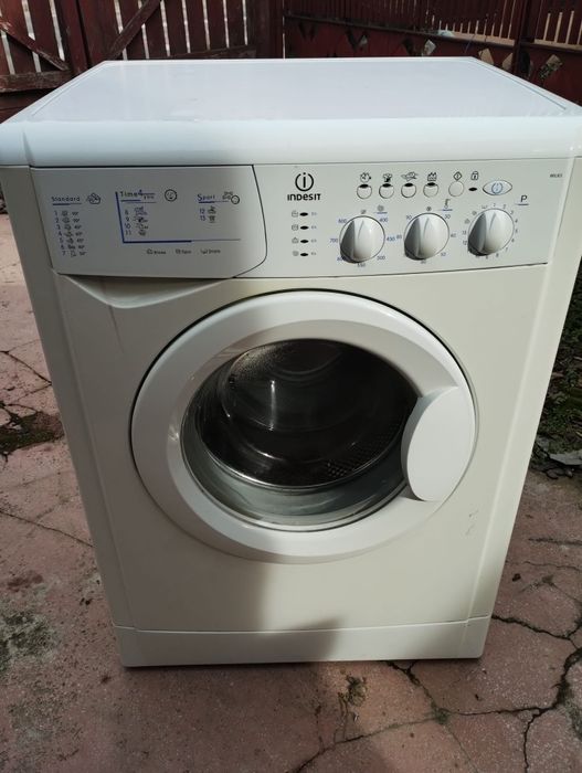 Masina automata indesit