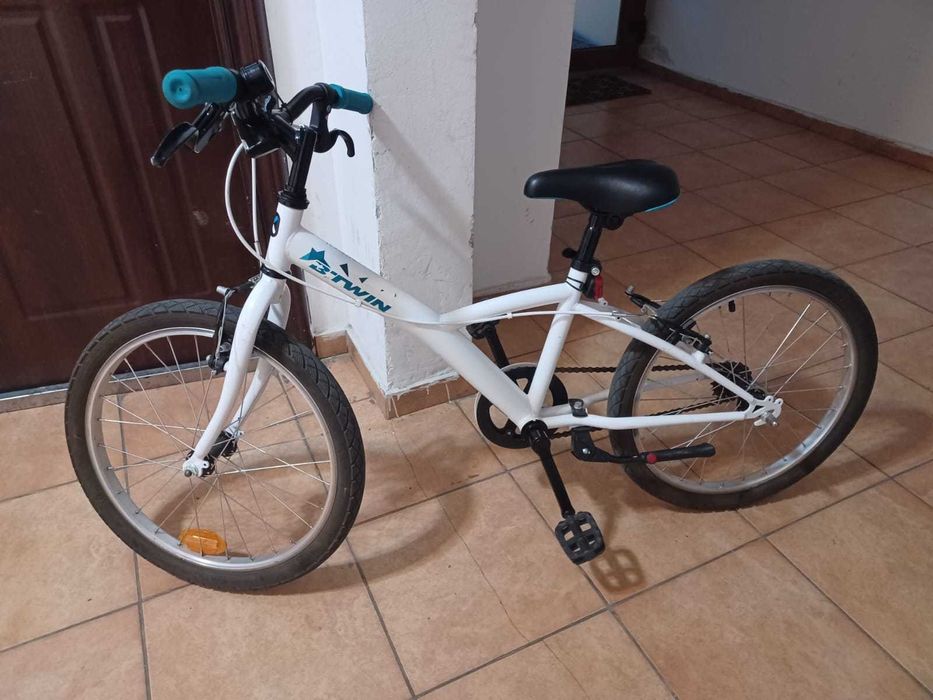 Bicicleta BTwin pentru copii (6-8 ani) , 20 inch