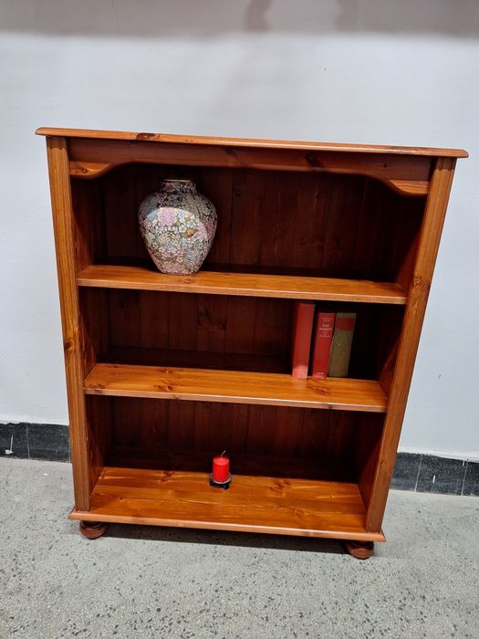 Винтидж библиотека от масивна дървесина