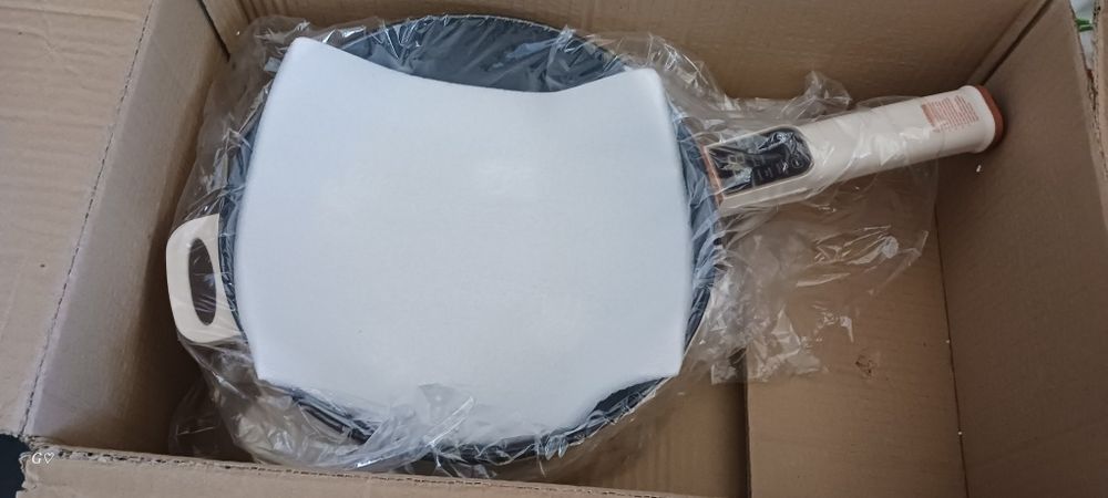 Нов електрически тиган