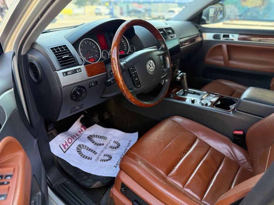 Продаю Touareg 2008