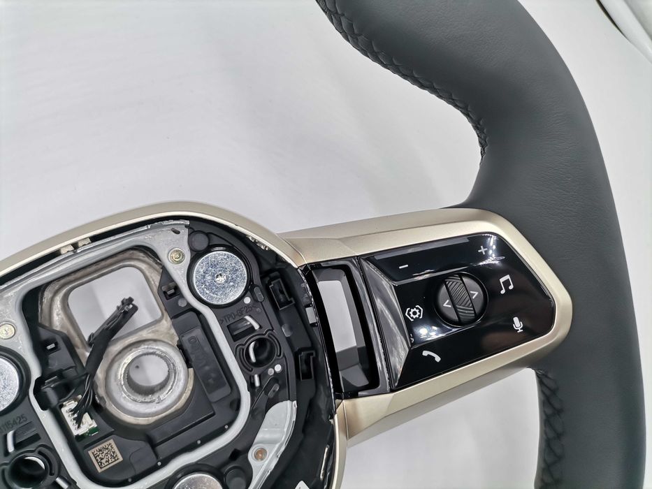 Волан 116км оригинален мултифункционален волан BMW iX I20