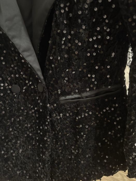 Черно сако с пайети