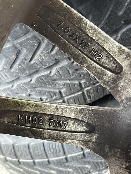 Jante aliaj R17 5x114,3 originale Kia/Hyundai cu anvelope de iarna