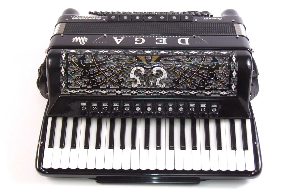 Acordeon profesional DEGA Timantti, Made in Italy - Castelfidardo, NOU
