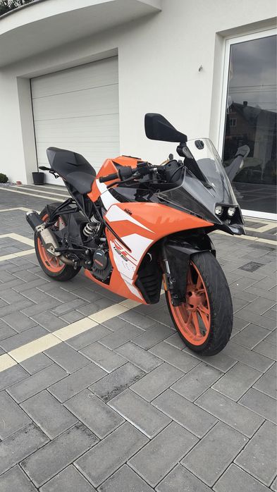 Motocicleta Ktm Rc 125 ABS pentru A1