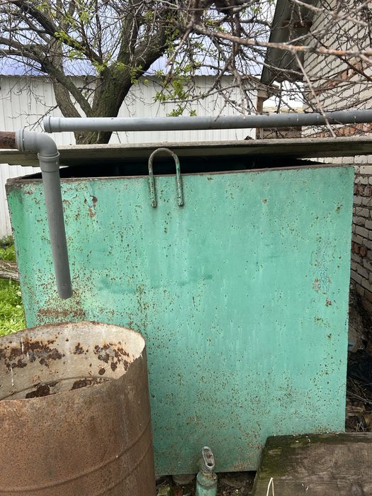 Продам бак 3,6 куба