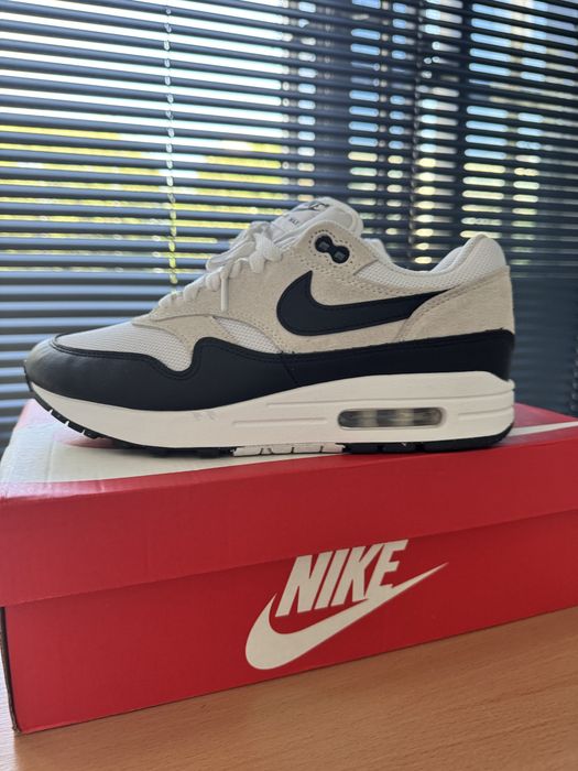 Кроссовки Nike Air Max 1 Essential