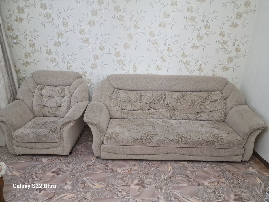 Продам диван-тройку