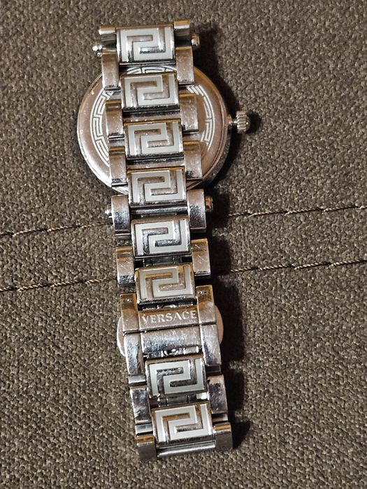 Часовник Versace