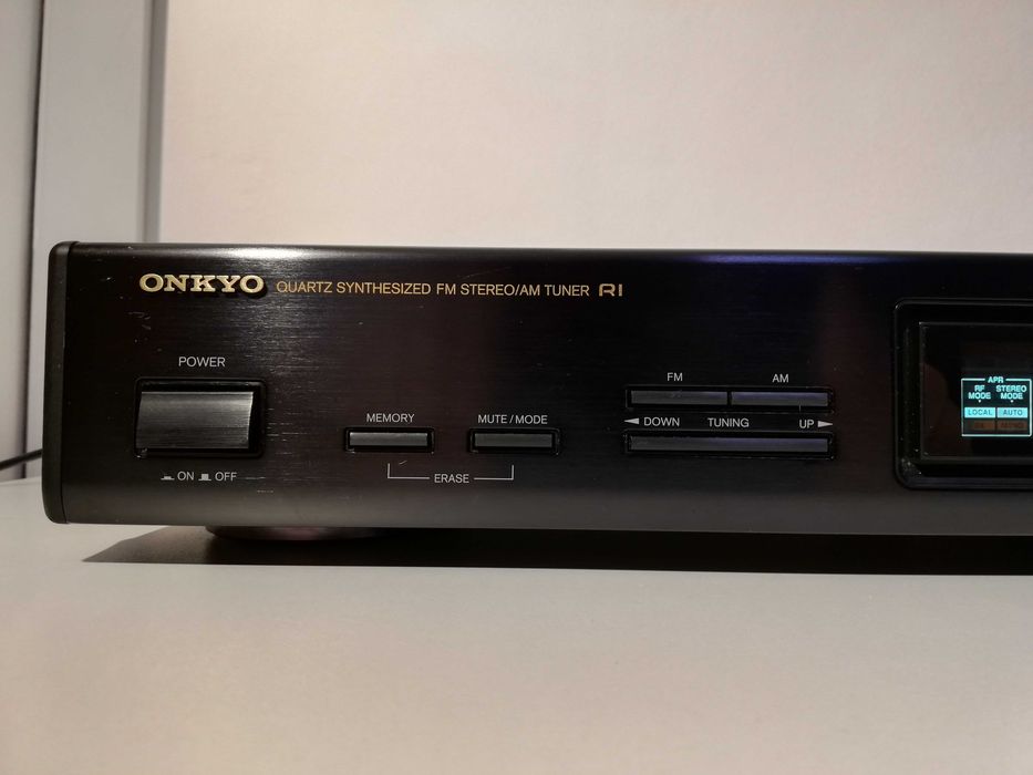 Tuner ONKYO model T-4021 - Quartz FM Stereo/AM - Japan/Impecabil
