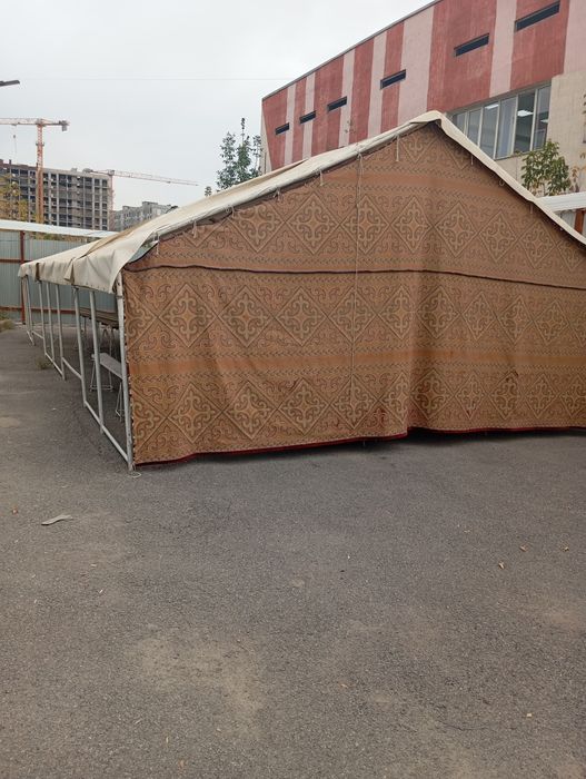 Полатка с посудой