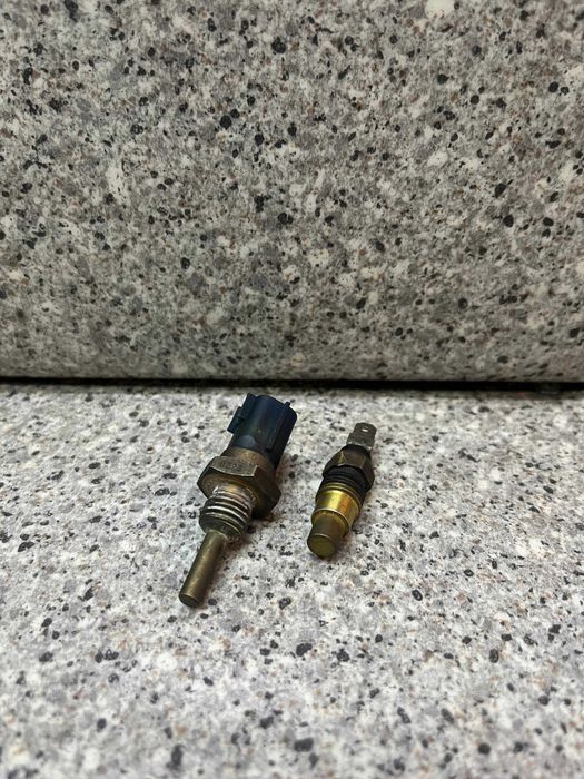 Датчик температуры на Ниссан Цефиро Террано Кашкай Эльгранд из Японии.