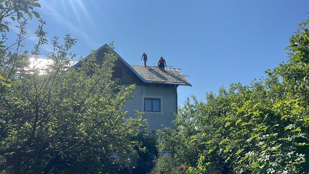 Realizam lucrari de constructii in domeniul acoperisurilor, orice tip