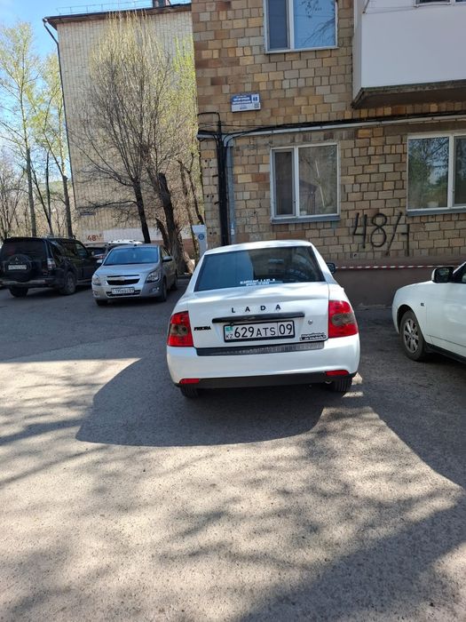 Продам Приору ..