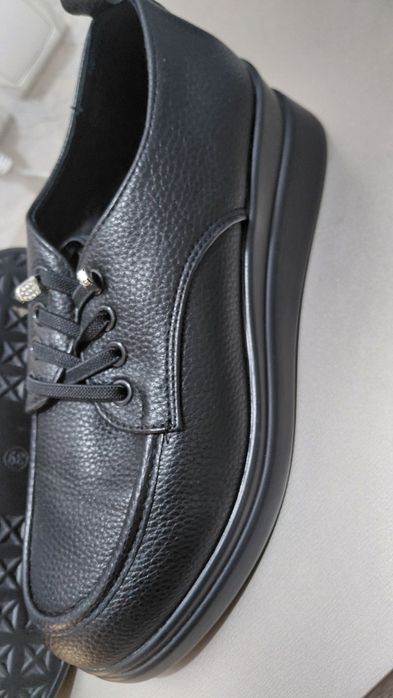 Женская обувь .39