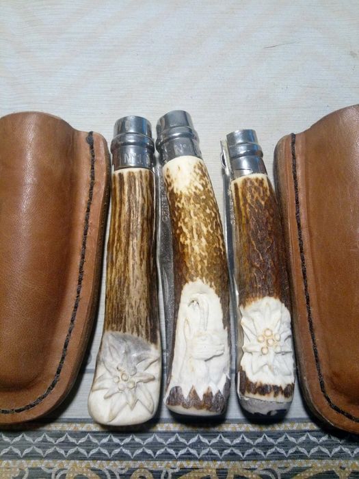 Cutite si Opinel corn de cerb