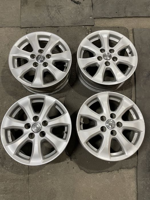 Продам диски от камри 45 р16 оригинал