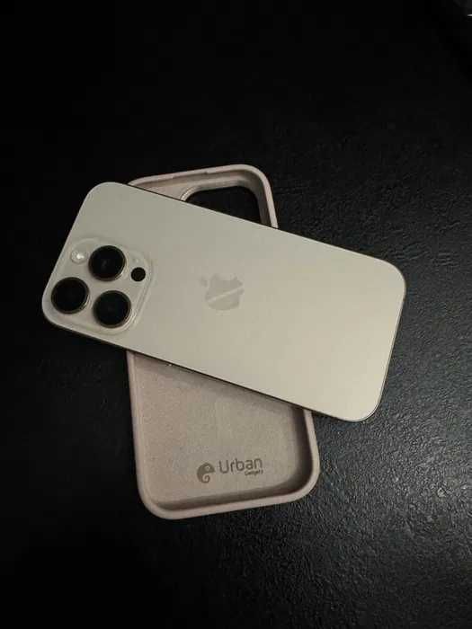 iPhone 16 PRO Impecabil - baterie 96% ca nou.