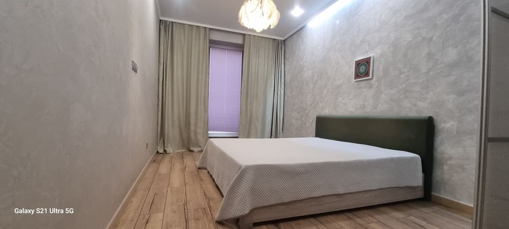 Центр Алматы 4 бөлмелі пәтер. Посуточно.