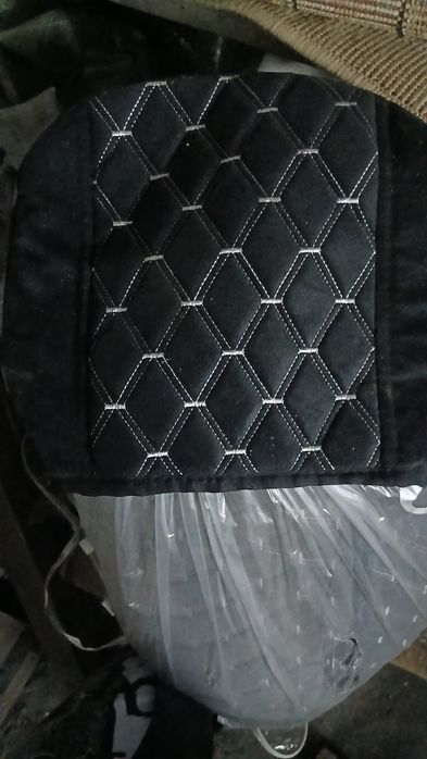 Чехлы в машину продам