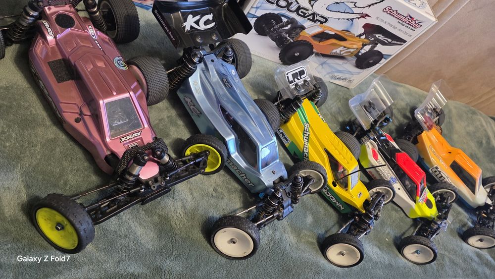 Automodele xray  associated schumacher serpent