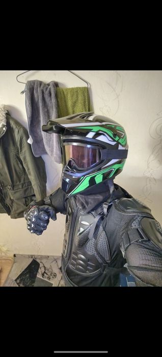 Moto Kaska bronjilet komplekt.