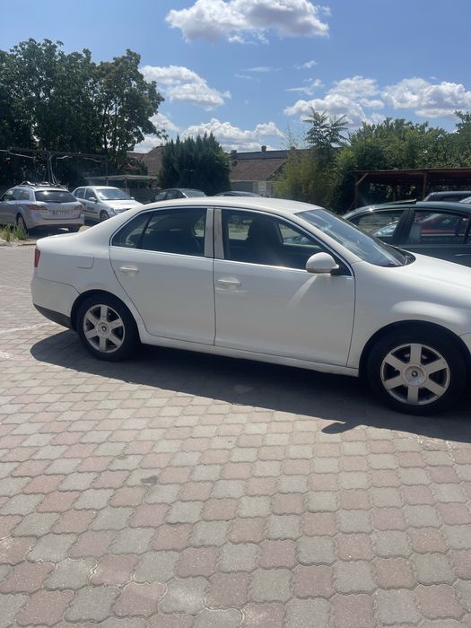 VOLKSWAGEN Jetta 0 — imagine 3