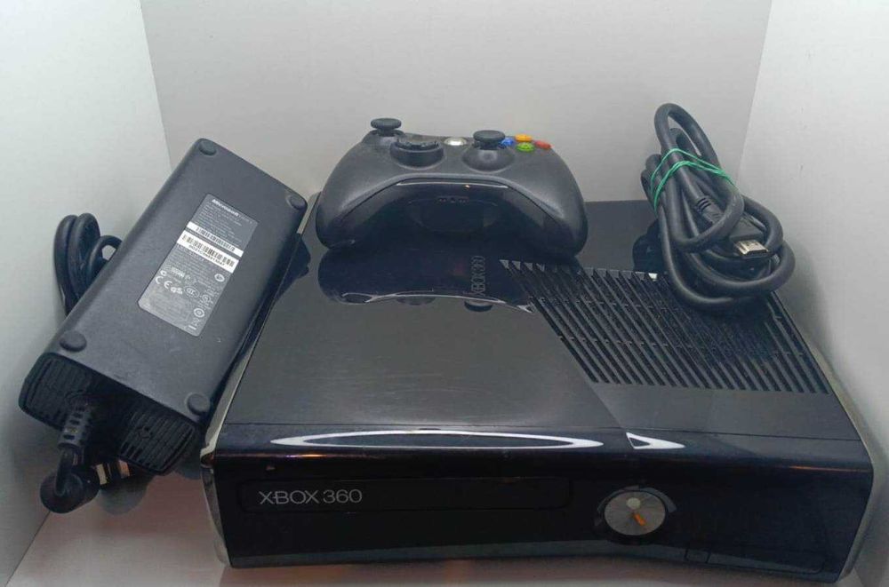 Consola XBOX 360S 250GB - 011