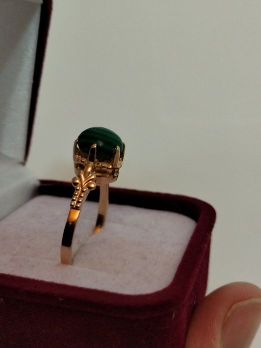 Советское кольцо 583 пробы с малахитом