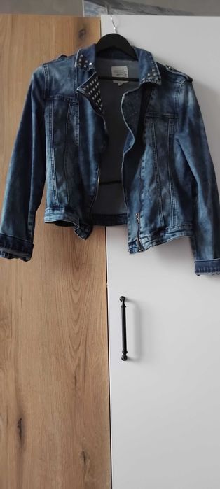 Дамски якета            .