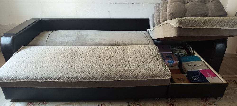 Срочно продам Диван угловой