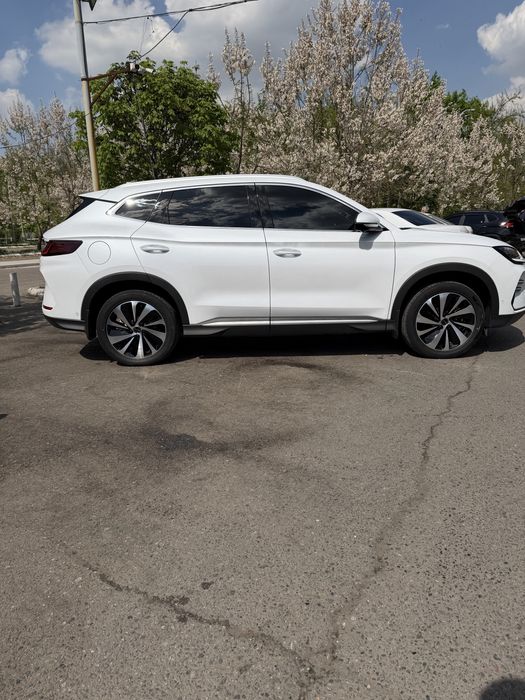 BYD Song Plus EV Champion Flagship 2024, пробег 32 000 км