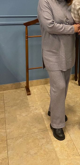 Продам    двойка   трикотаж   костюм.