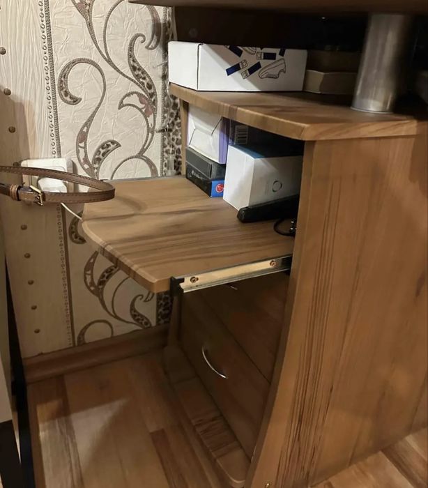 Компьютерный стол