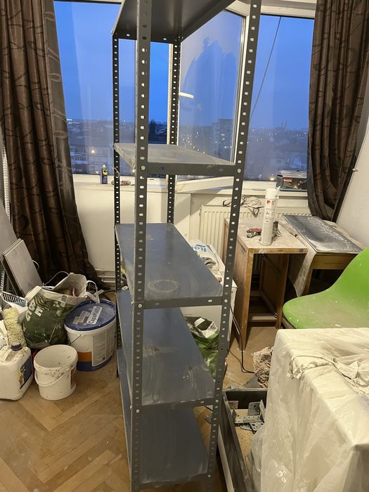 Raft metalic 100 lei