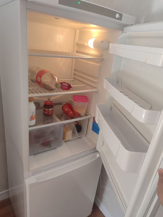 Продам холодильник
