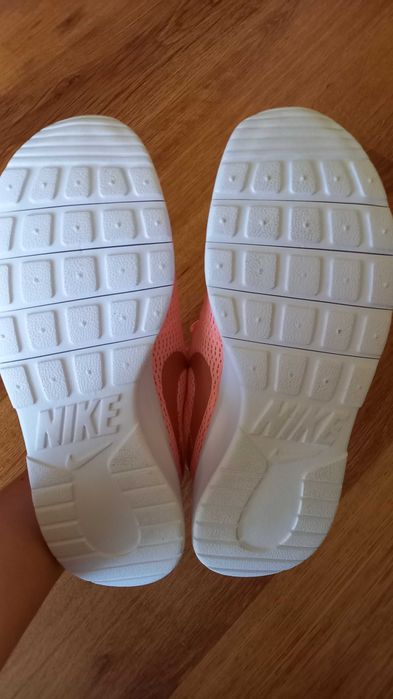 Дамски маратонки NIKE 38 номер