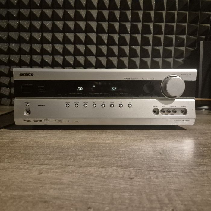 Топ цена! Усилвател / Ресивър Onkyo