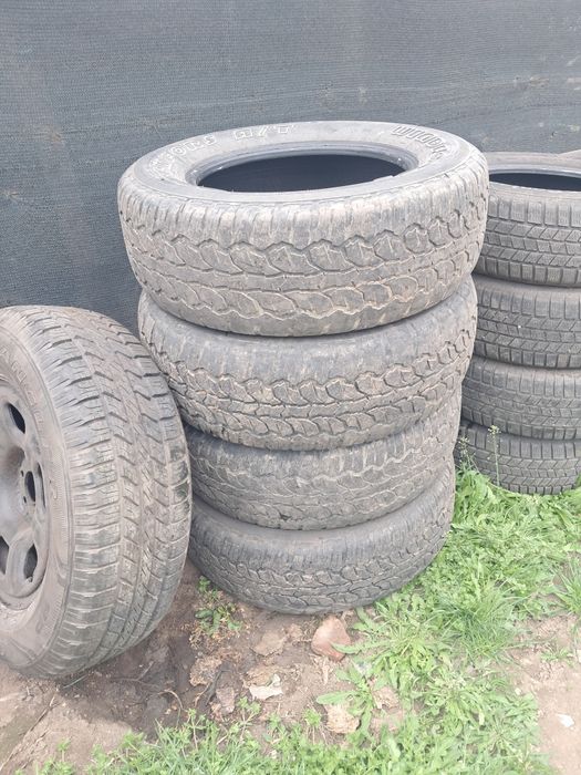 Vând anvelope pt jeep 255 65 17 an 2023