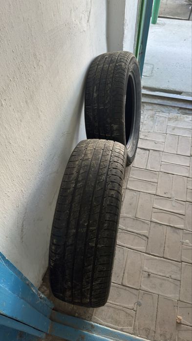 Продам летный шиный размер 215/65/17