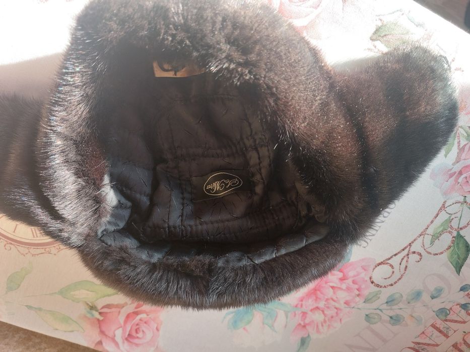 Прода норковую тёплую шапку