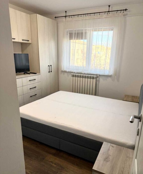 PF. De închiriat apartament 2 camere  decomandat