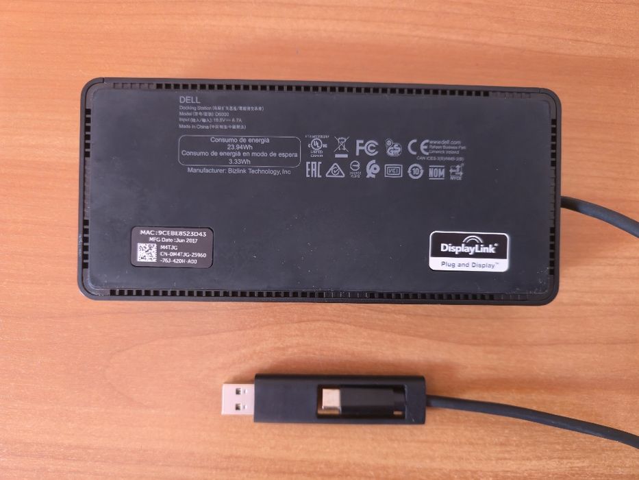 Докинг станция Dell D6000