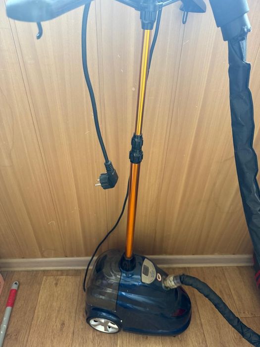 Отпариватель профессиональный  Sunflame DB-8350.