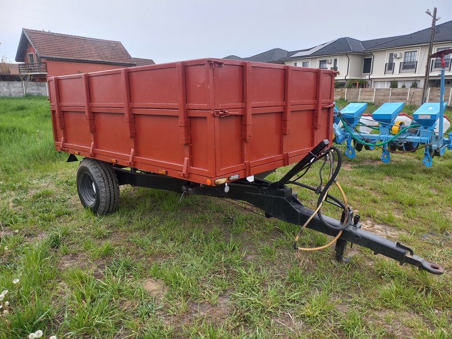 Vând remorcă cu o axă