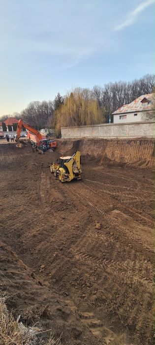Inchiriere Buldoexcavator