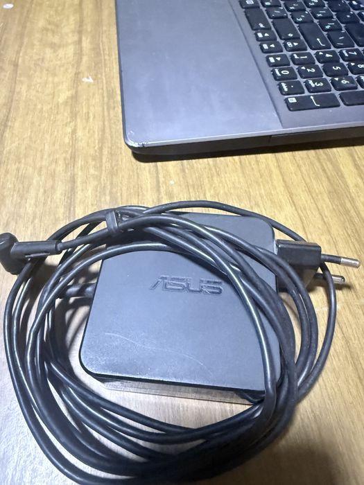 Продается ноутбук Asus