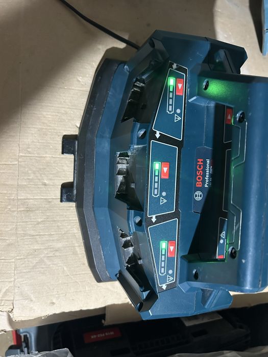 Statie incarcare bosch!