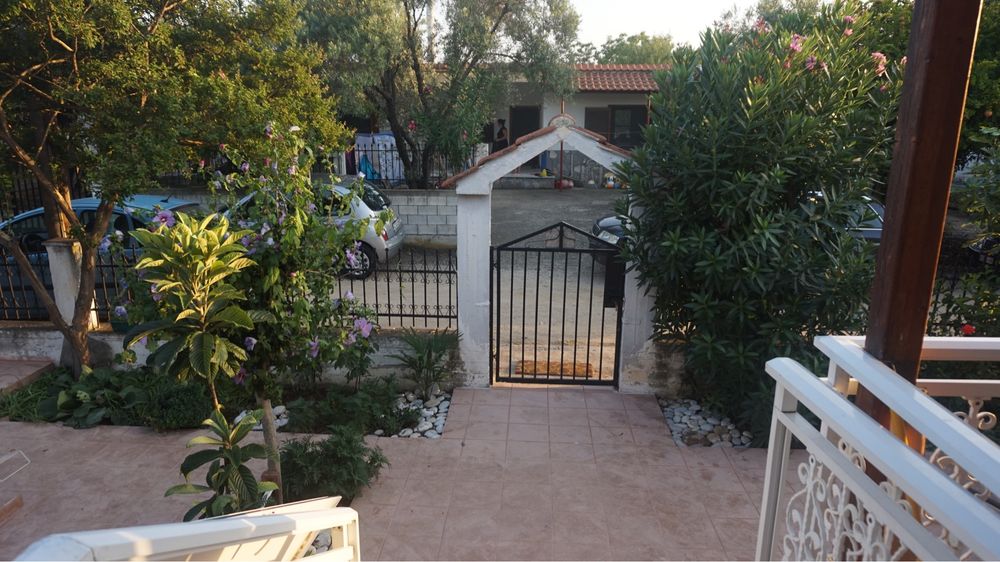 Давам ВИЛА VALLIA под наем в Паралиа Офринио (цена на нощувка)